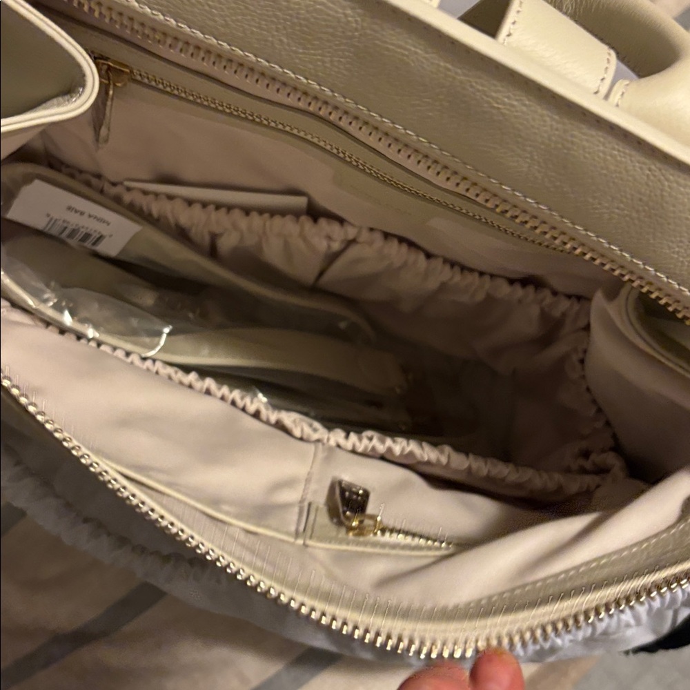 Mina Baie Modern Diaper Bag: Harper Midi - Picture 8 of 8